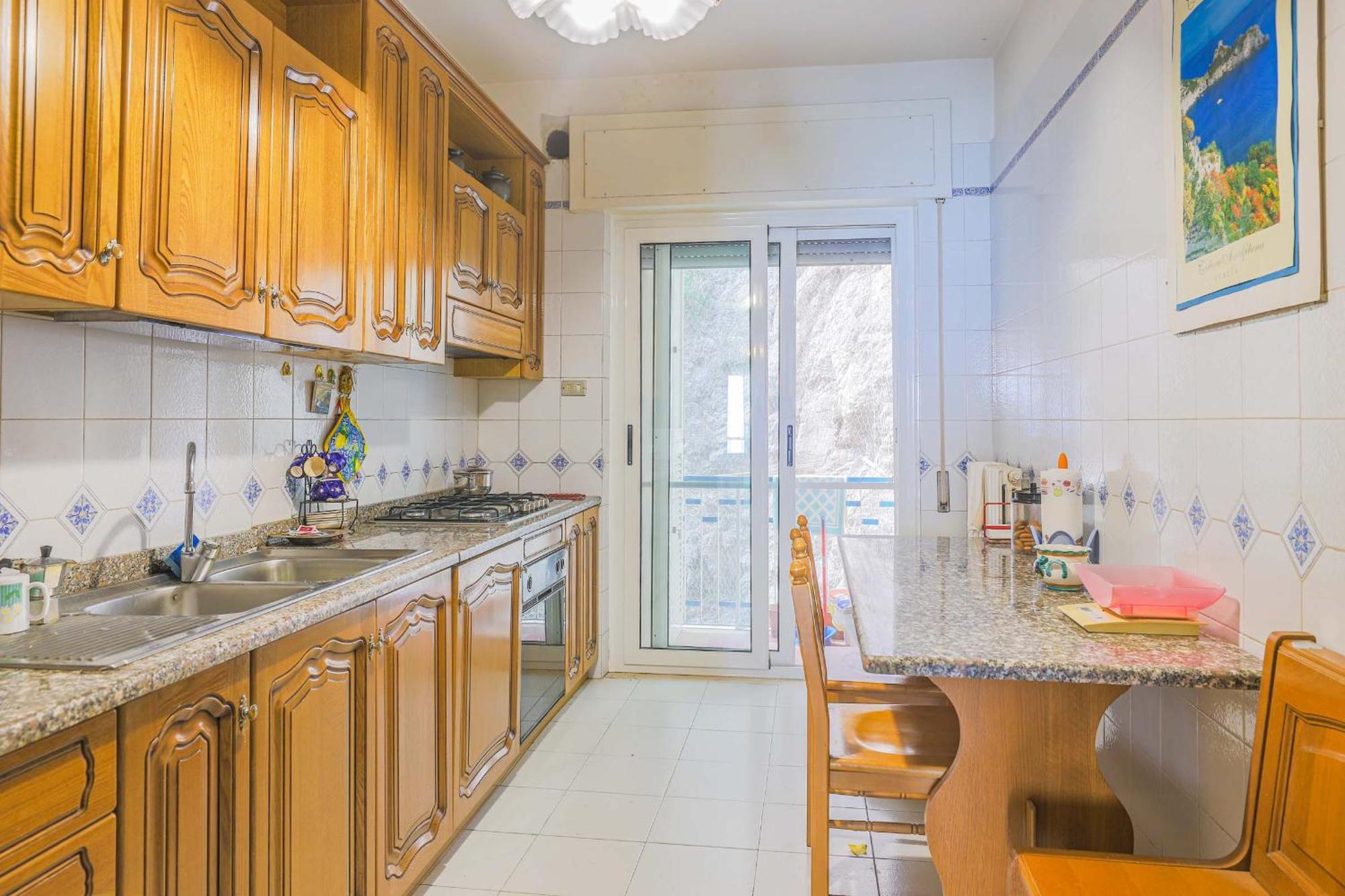 Sea Inside Apartment Amalfi Bagian luar foto