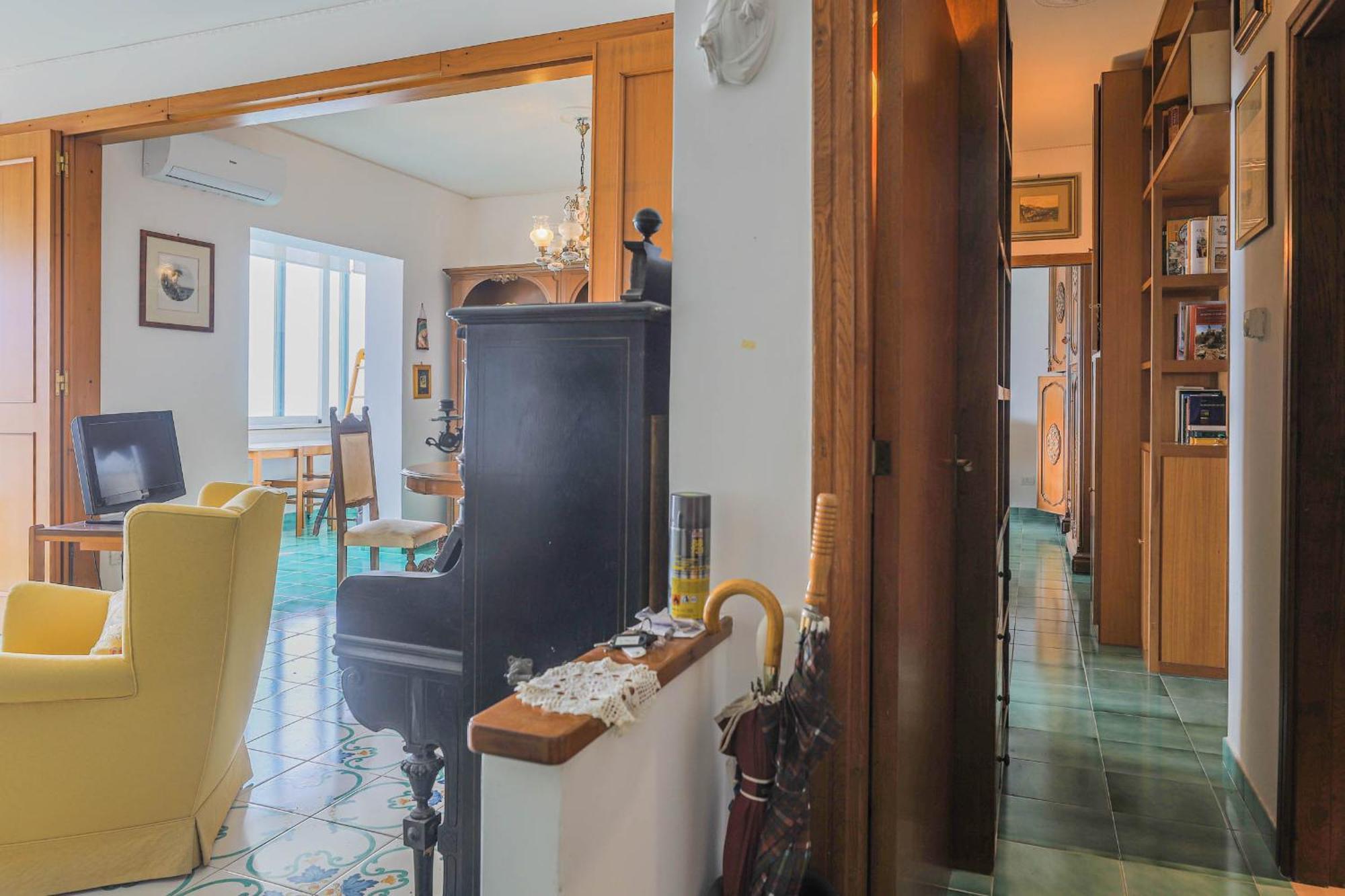 Sea Inside Apartment Amalfi Bagian luar foto